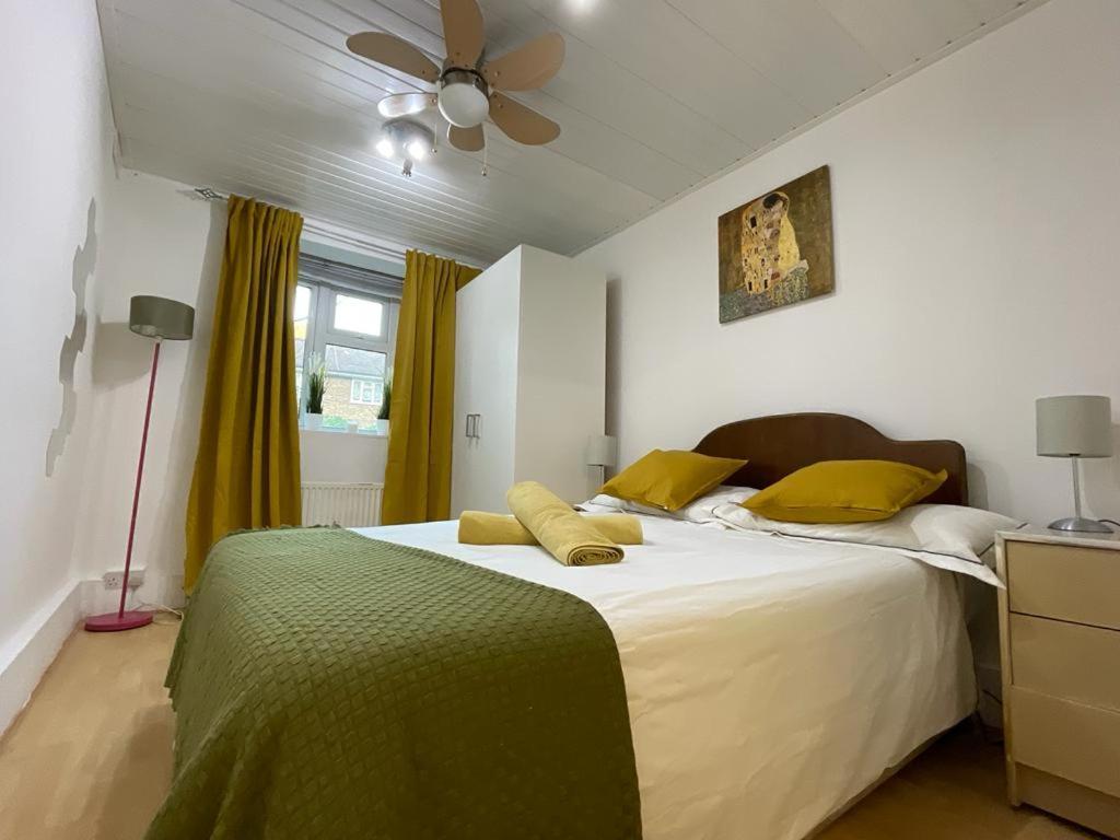 Cosy Flat Close To East Finchley Station Londres Extérieur photo